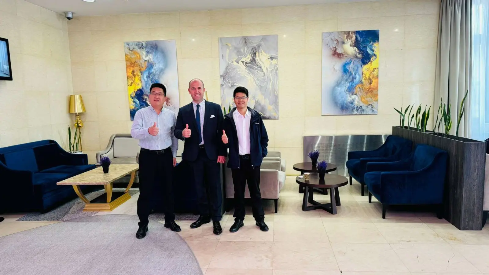 展会交流现场
